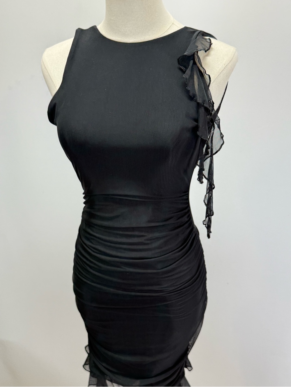 OH POLLY Black Sleeveless Ruffle-Detail Bodycon Mini Dress size 6 - Picture 11 of 15